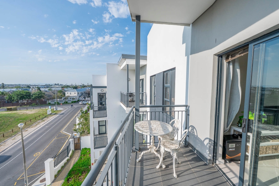 2 Bedroom Property for Sale in Sonstraal Heights Western Cape